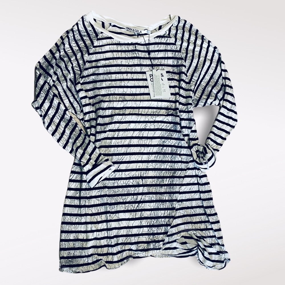 Pam & Gela long sleeve tee